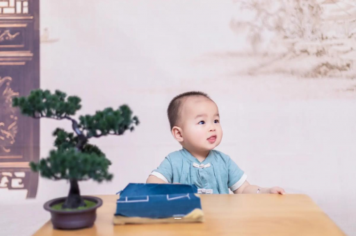 南京宝宝几个月可以吃粥